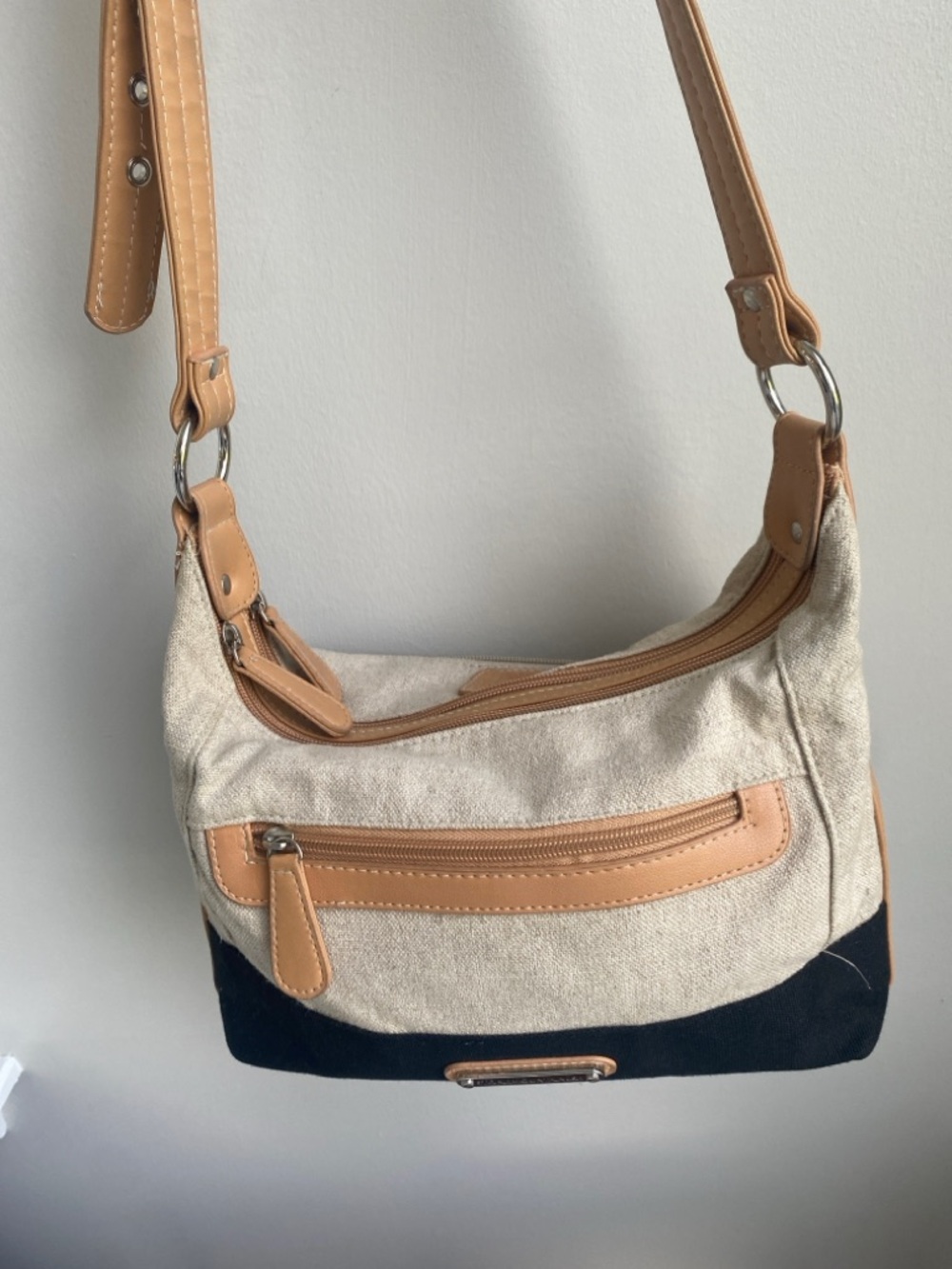 Stone Mountain Spectator 2 Black & Cream 2Section double top Zip Hobo bag - Picture 3 of 12